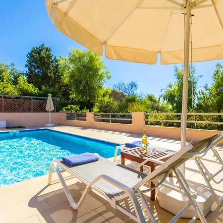 Nafsika House فيلة *